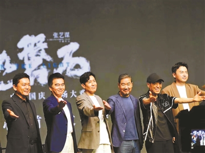 張藝謀：現(xiàn)在還拍電影 就因熱愛(ài)(圖1)