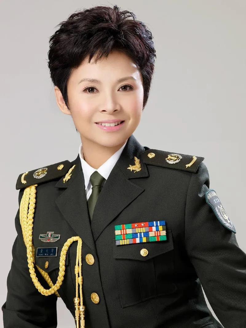 告別儀式合影曝光，李雙江白雪董文華神情嚴(yán)肅，黃宏笑容惹爭議(圖9)