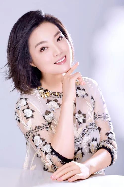 告別儀式合影曝光，李雙江白雪董文華神情嚴(yán)肅，黃宏笑容惹爭議(圖11)