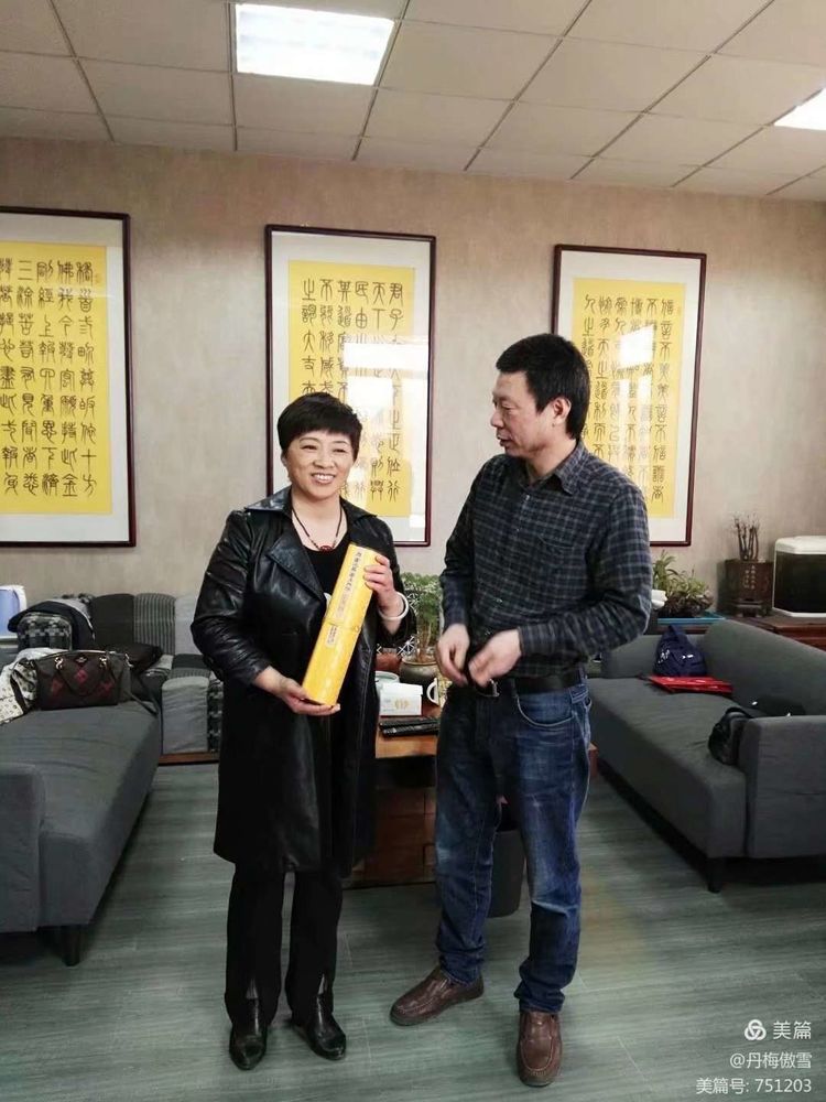 博采萬(wàn)象貫古通今，筆神墨仙傳承千年——記中國(guó)抄經(jīng)第一人，萬(wàn)福圖騰創(chuàng)始人江南余良先生(圖24)