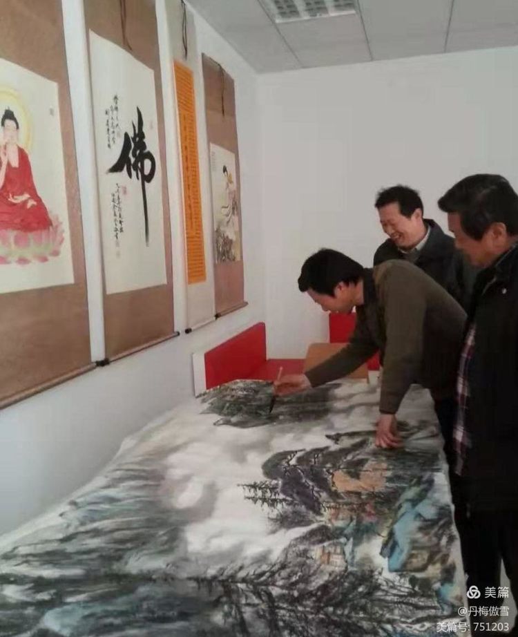 博采萬(wàn)象貫古通今，筆神墨仙傳承千年——記中國(guó)抄經(jīng)第一人，萬(wàn)福圖騰創(chuàng)始人江南余良先生(圖40)