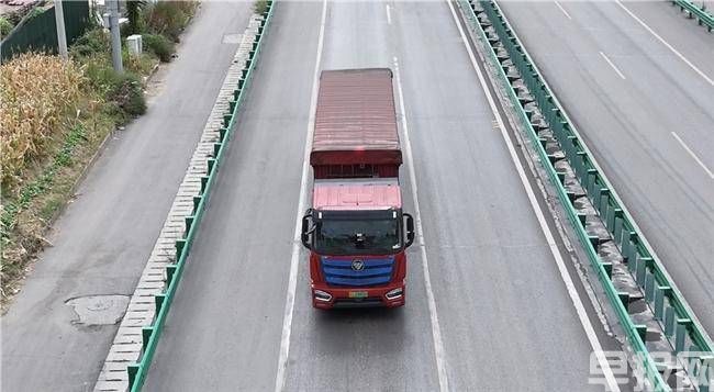 一車一年省15萬！深度適應煤炭倒短 26臺歐曼智藍讓張經(jīng)理運輸團隊如虎添翼(圖5)